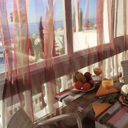 Gina Y Vista Oceano *